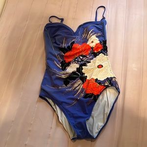 Authentic Gottex bathing suit size 12 good condition
